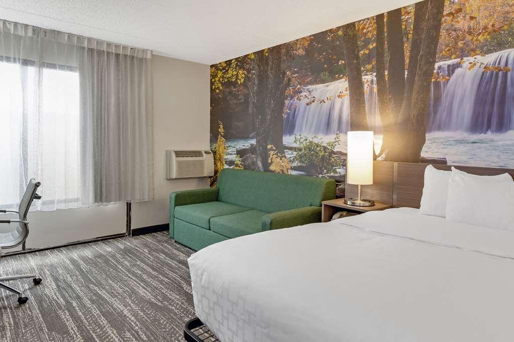 Hotel Clarion Pointe Near Erie Casino Kearsarge Pokoj fotografie